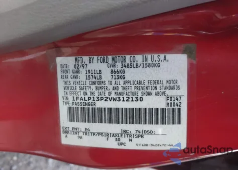 1997 Ford Escort Lx z USA, uszkodzony, nr VIN 1FALP13P2VW312130